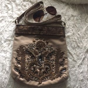 Chico’s purse/handbag in Tan